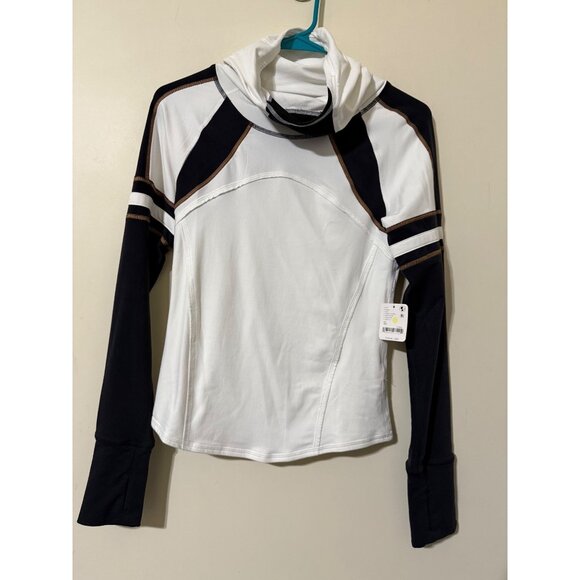 Free People FP Movement Dawn To Dusk Solid Hoodie - ivory combo - XS NWT $118 - Picture 3 of 10